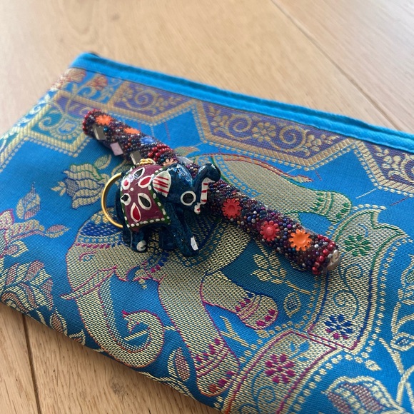 Blue Silk Elephant Clutch, Mosaic Pen and keyring. 3 pc set - Picture 10 of 12